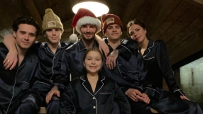 Семейство Бекъм при бъдещите си сватове на Нова година, въпреки мерките