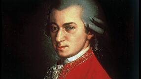 В коя година Моцарт продаде повече CD-та от Бионсе?