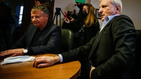 ЦСКА се издължи на Бенжелюн, адвокатите му бавят процедурата