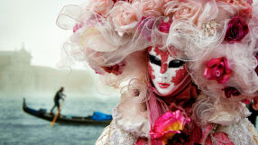 Искате да участвате в Карнавала във Венеция? Пригответе поне 1000 евро