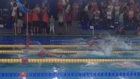 Антъни Иванов с рекорд в плуването (ВИДЕО)
