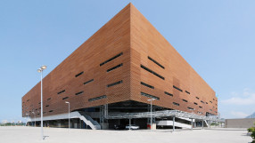 Реконструират хандбална зала за игрите в Рио в четири нови училища (ГАЛЕРИЯ)