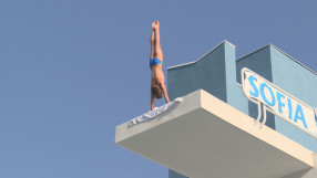 Голямата ни надежда в скоковете във вода мечтае за олимпийския връх (ВИДЕО)