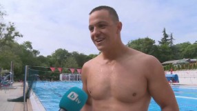 Цанко Цанков с опит за подобряване на световния рекорд по най-дълго плуване в басейн