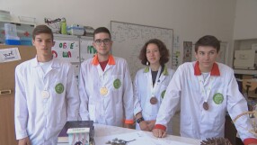 Шампиони по биология: Златен, сребърен и два бронзови медала на международната олимпиада