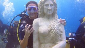 Колко струва да се гмуркаш в първия подводен музей на Турция? (СНИМКИ)