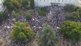Протестът в Стара Загора: Родителите на обезобразеното момиче благодариха за подкрепата (ОБЗОР)