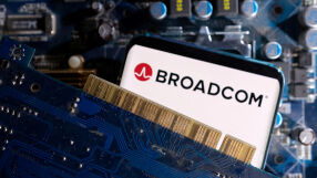 Broadcom продава облигации за 5 млрд. долара, за да рефинансира дълга на VMware