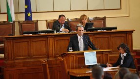 Орешарски: Пренареждането на бюджета неизбежно
