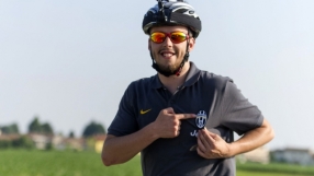 Привърженик на Ювентус тръгна с колело до Берлин (ВИДЕО)