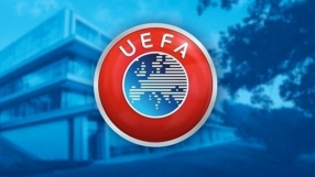 УЕФА с жест към бежанците