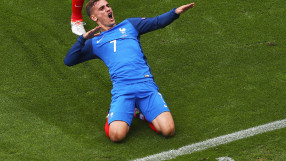 Франция издържа теста и си осигури място на 1/4-финалите