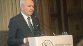 Финландският външен министър с обръщение към българските депутати за членството на страната му в НАТО