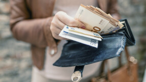Росица Велкова: Приемането на еврото ще повиши доходите у нас