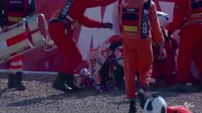 Защо винаги той: Марк Маркес пак се преби в Moto GP (ВИДЕО)