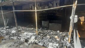 Пожар в Пловдив, изгоряла е постройка (СНИМКИ И ВИДЕО)