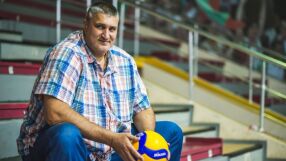 Война във волейбола: 52 клуба на бунт срещу Ганев
