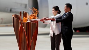 Олимпийският огън пристигна в Токио (ВИДЕО)