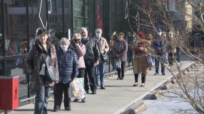 На опашка пред магазин в София – предимно хора над 60-годишна възраст