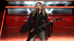 „Не можем да станем за работа“: Съдят Мадона, защото концертите ѝ свършвали късно