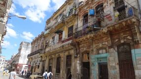 Какво се случва с делото за кубинския дълг от ерата на Кастро?