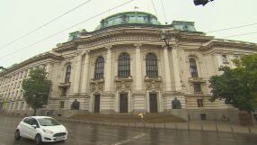Заплатата за най-ниската академична длъжност вече е 2780 лева