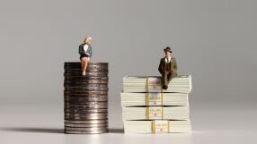 Разговор за пари: Проучване показва мъжете или жените са по-уверени да говорят за заплатата си