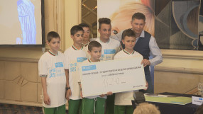 Краси Балъков дари над 17 000 лв за благотворителност (ВИДЕО)