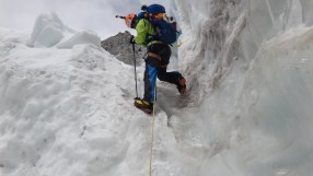 Атанас Скатов изкачи връх Лхотце 36 години след Христо Проданов (ВИДЕО)