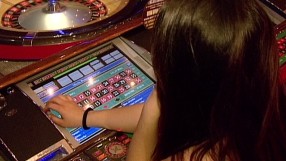 Знаменитости няма да могат да участват в реклами с хазарт в Англия