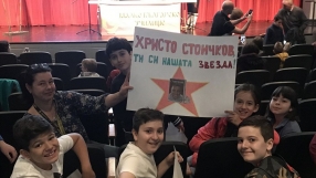 Камата зарадва стотици български деца в Чикаго (СНИМКИ)