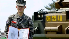 Хюн-Мин Сон завърши с почести военната си служба 