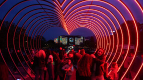 Фестивал на светлините превърна София в галерия на открито