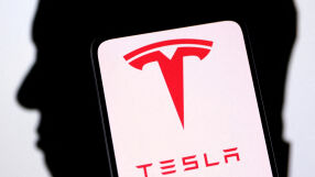 Скритият смисъл зад логото на Tesla