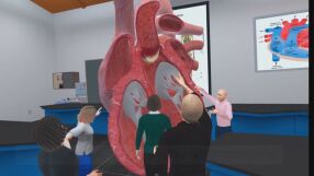 В това училище можете да докоснете човешко сърце в час по биология (ВИДЕО)