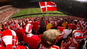 Футболна подкрепа по датски (ВИДЕО)