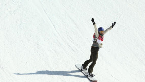 За историята: Първата жена, направила три превъртания със сноуборд (ВИДЕО)