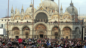 Венеция ще гласува дневна такса от 5 евро за туристите