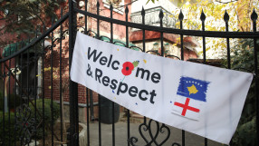 В Косово приветстват англичаните: 