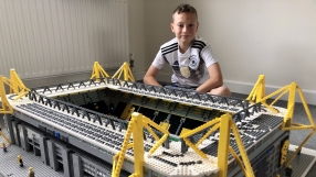 Хлапето, което строи стадиони (ГАЛЕРИЯ) 