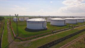 На изпроводяк: Служебният кабинет разреши износ на нефтородукти за Украйна