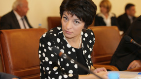 Десислава Атанасова: Искров и Кордовска са давали различни указания на квесторите на КТБ