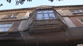 Емблематична сграда във Варна е заплашена от срутване