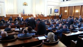 Актуализацията на бюджета влезе в парламента