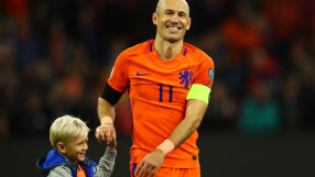 Ариен Робен изигра последния си мач за Холандия