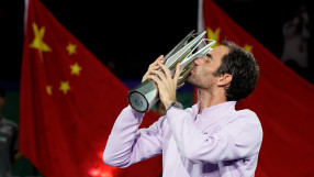Федерер не остави шансове на Надал и вдигна титлата в Шанхай