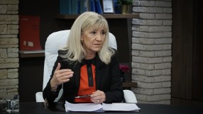 Петя Аврамова: Средства от ТОЛ-таксите не могат да се насочват към общините за ремонт на пътища