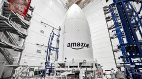 Amazon изстреля първите прототипи на интернет сателити