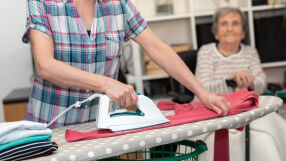 Италия въвежда нови мерки за данъчен контрол за домашните помощници