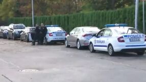 Полиция загради Бояна заради Изпълкома на БФС (ВИДЕО)